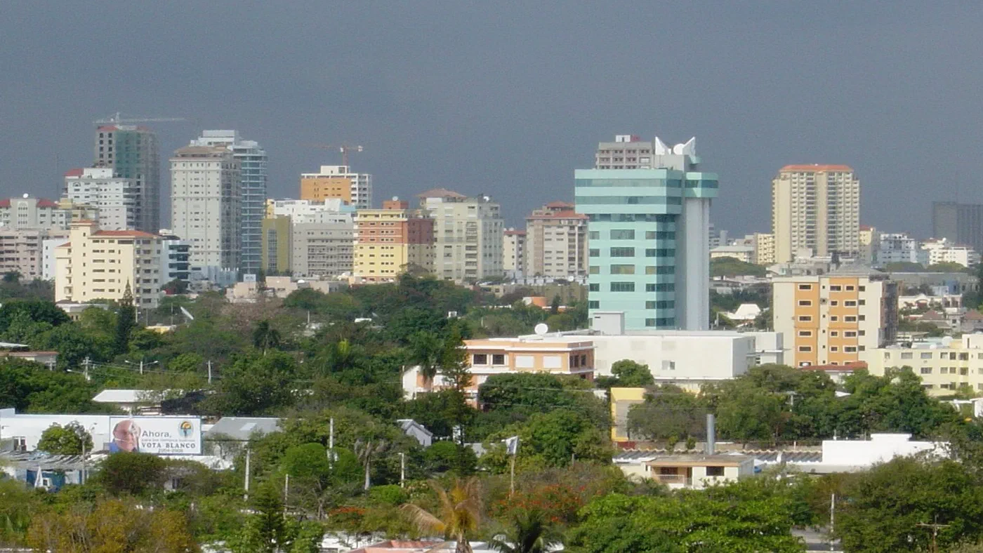 Vista panorámica de edificios en Santo Domingo.