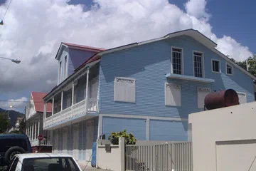 Imagen de archivo: Vivienda de madera de dos plantas en Puerto Plata.
